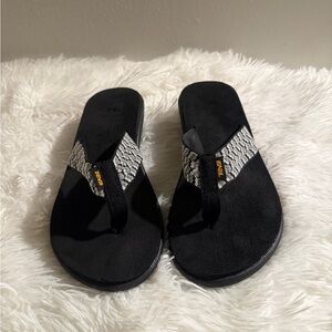 Teva Monochrome Patterned Sandals Women Size 10